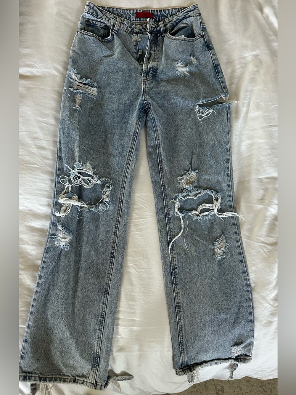 Signature8 Light Blue Distressed Women’s Straight-Leg Jeans